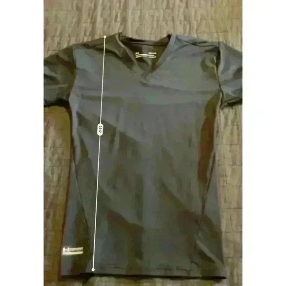 Under Armour Compression VNeck Tops‎ Size Medium - Picture 4 of 5